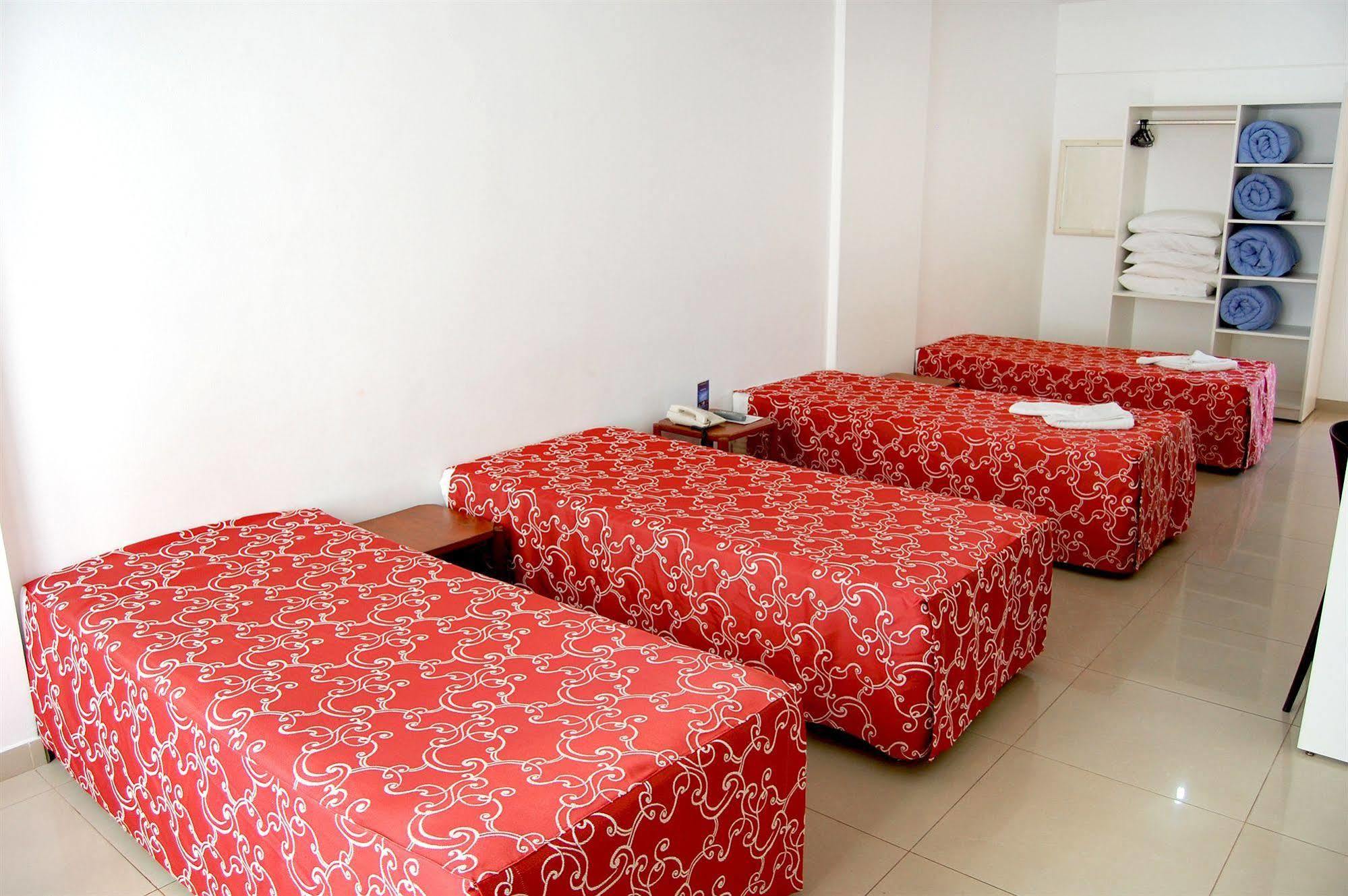Zip Hotel